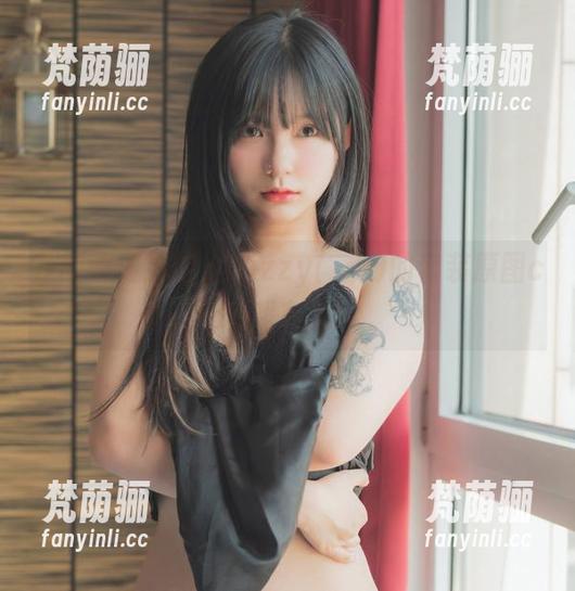 从版面到灵魂，Hizzy(히지)的套装原图cos超有趣！