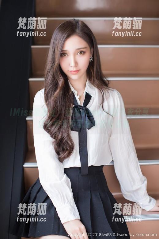 IMiss爱蜜社-逗逗doudou IMiss爱蜜社 - 逗逗doudou的毛衣分享:这个季节不可或缺的写真集