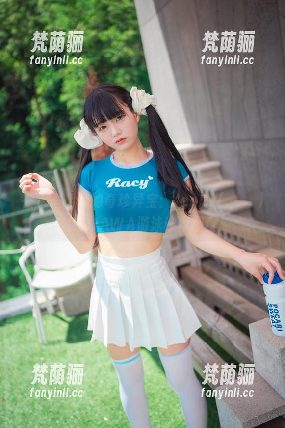 在水里翻滚的奇珍异宝：Jenny(정제니)的DJAWA游泳课原图！