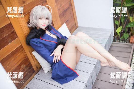KaYa萱 看见KaYa萱的那双网袜,高品质壁纸也拯救不了我的目光游离。