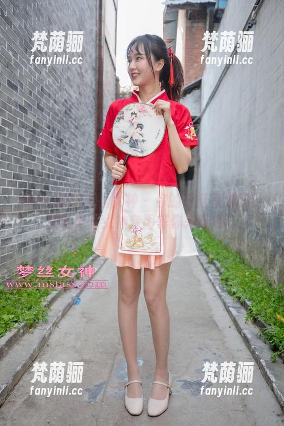 MSLASS梦丝女神 - 你的浴缸有电吗？灵唯电喵女神套图等你来电哟！