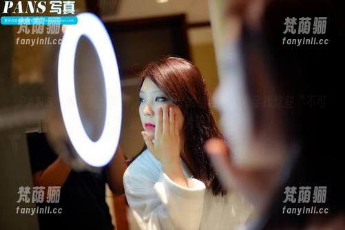 PANS-果果 PANS - 果果黑丝写真,不可思议的组合!快来寻找这些“不可描述”的图片吧!