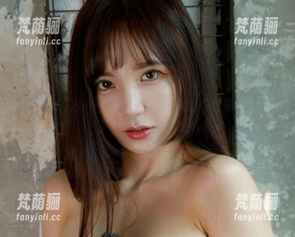美图上线，Seoyool(서율)的裸足让你的屏幕‘呼’了一口气，快下载！