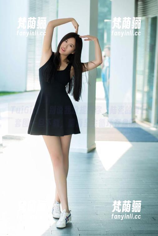 TuiGirl-陆瓷 TuiGirl - 别说我没提醒你,陆瓷的夏日套图一旦下载,脑海里会循环存盘啊。