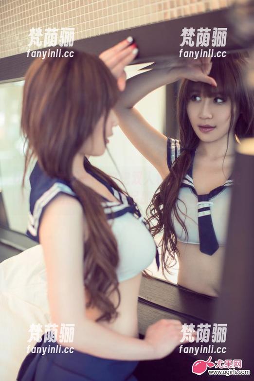 UGirls尤果网-乔依琳 UGirls尤果网 - 我把双人模式切换到乔依琳,私拍图包让人想起那个夏天的旧事。