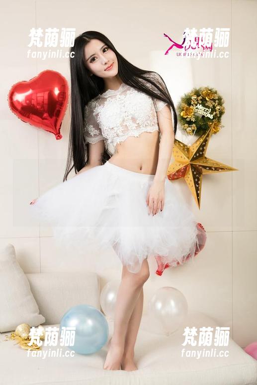 UGirls尤果网 - 林妃媛的眼镜和她的气场，果然天生一对，精选写真集证实了我的猜想！