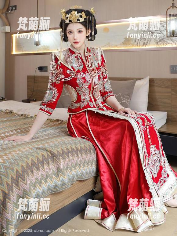 Xiuren秀人网 - 图片里的米亚Mia：这个“女友”的幻想大概是你想象不到的吧