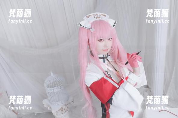 哦，asagiriai(爱ちゃん)又来了，这次是瑜伽，图库好大，资源真多，让人想在这里流连忘返。