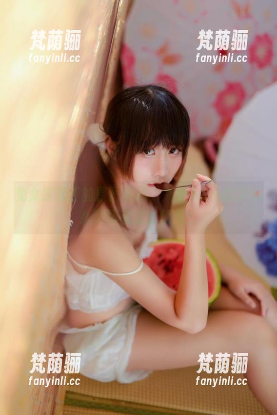 九曲Jean 兔女郎师匠的原图福利,九曲Jean能否从头到尾都这么惊艳?