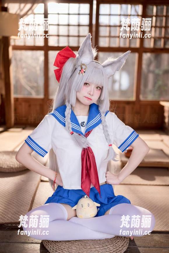 九柒喵 不一样的校服,九柒喵的定制图集让人意想不到。