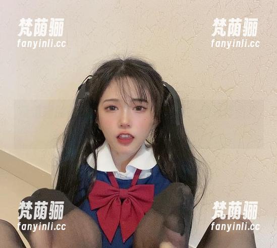 倦倦喵 倦倦喵的美图有种猫咪的叛逆感,是怎样的灵魂在摄影时流浪呢?