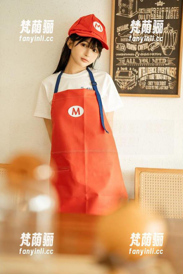 分享一些失眠小宁的独家写真集：纯欲少女，简单生活中的复杂美！