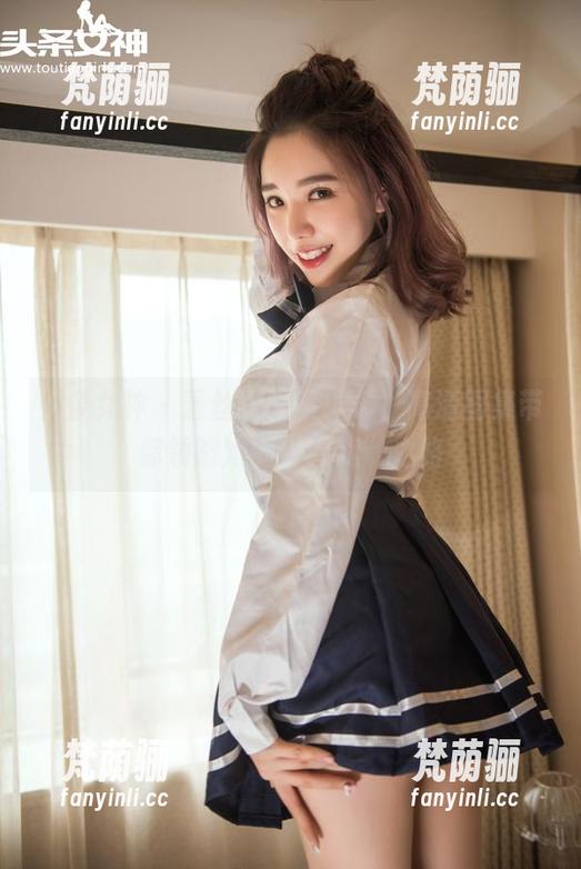头条女神 - 蕾丝女王莫小希，高清图集带你领略她的“调戏”之路