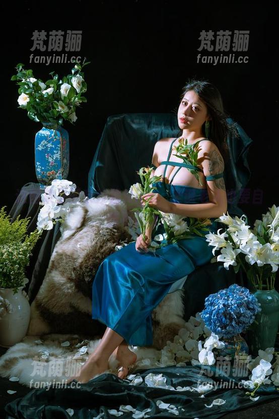 奈汐酱Nice 这图集里的奈汐酱Nice,圣诞老人也要自愧不如呀!