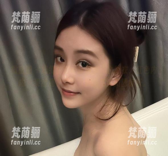 微密圈 - 奶雯的时尚新挑衅，白衬衣、红色内内，果然是“动心”界的高清美图标杆。