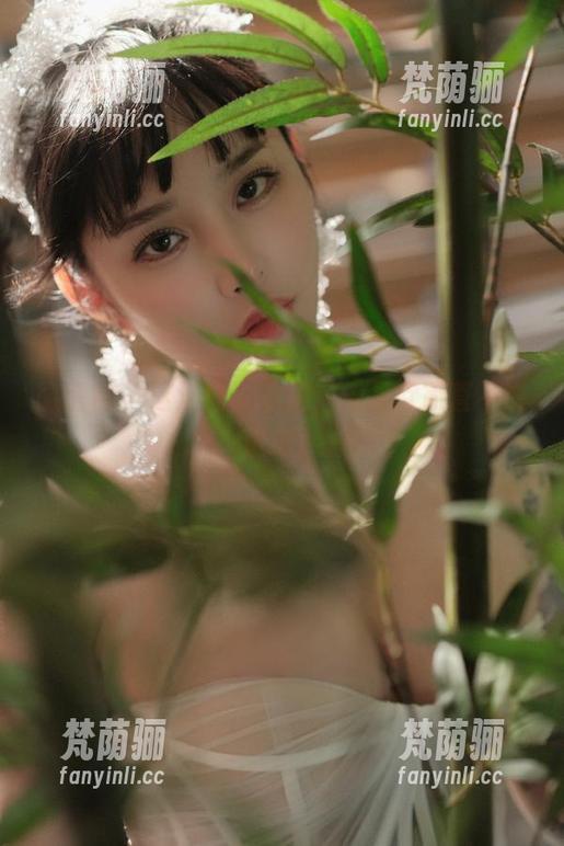 宋昱欣 微密圈 - 这波修女私拍,宋昱欣简直不讲道理!