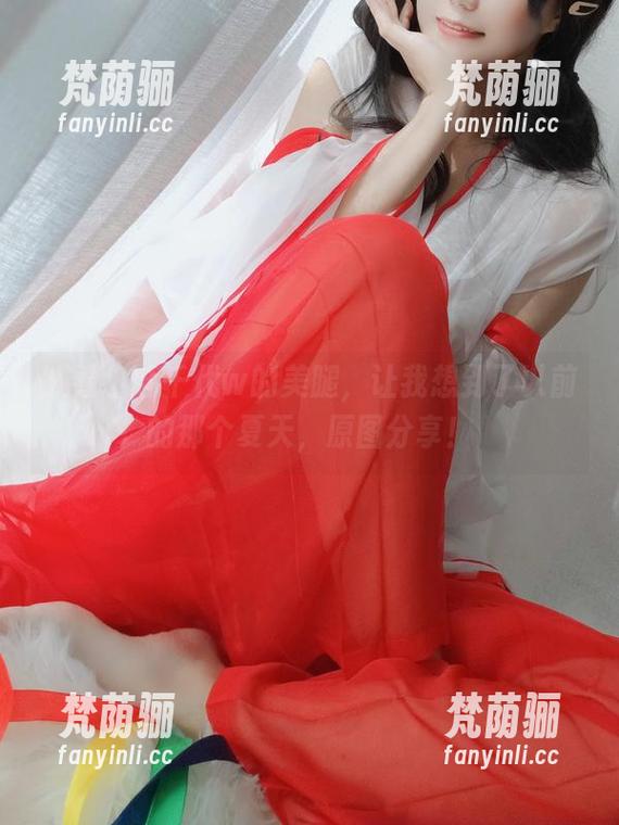 小仓千代w 观看小仓千代w的美腿,让我想到了以前的那个夏天,原图分享!