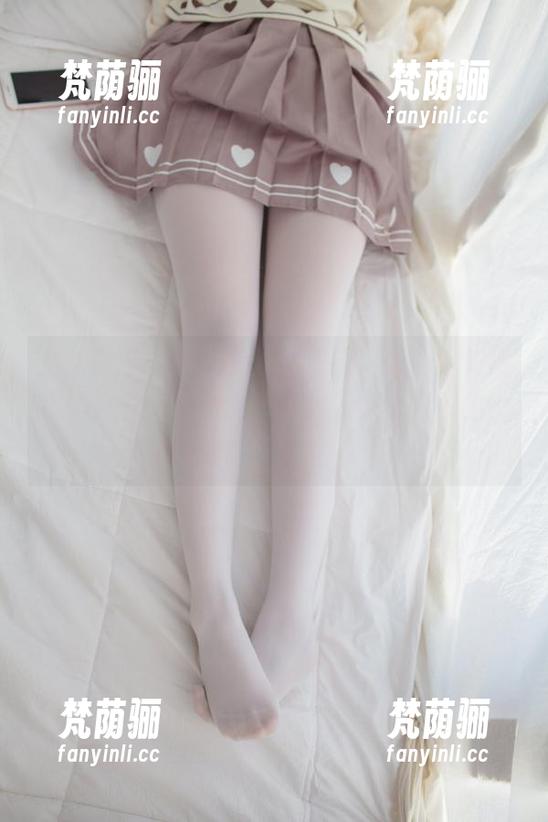 少女秩序 - 小葵的泳衣美图，如此撩勾得我差点忘了原本要干嘛，光看就挺好的，你说呢？