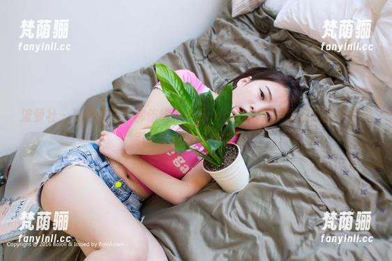 波萝社-柳侑绮Sevenbaby 波萝社 - 精选套图:柳侑绮Sevenbaby的水手服对我的致命吸引,就这样轻易捕获。