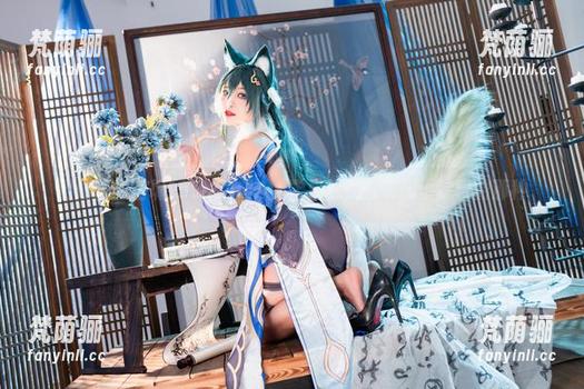 图册里的洛璃LoLiSAMA，学姐就是自带颜值滤镜的那种