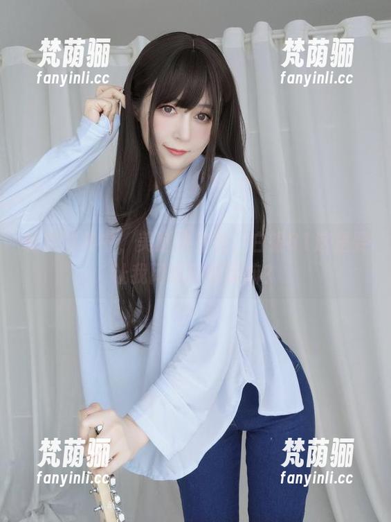 白银81 私房图集中,美腿是主角,白银81这是要让我闭嘴的节奏嘛?