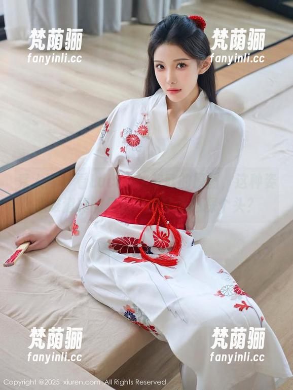 秀人网 - 看Lucky沈欢欣的原图，这种姿态难道真的是旅游还是故意探个头？