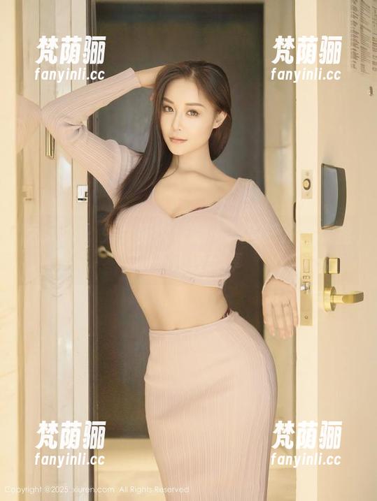 秀人网-周慕汐 秀人网 - 兔女郎大作战——周慕汐图集里的不正经分享