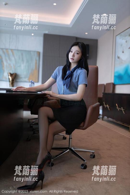 秀人网-周慕汐baby 秀人网 - 新宠儿周慕汐baby,双人合影美图,反正我对这种搭配没得说。