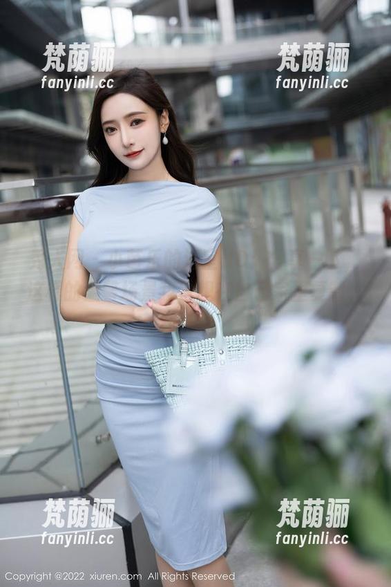 秀人网-小芭乐 秀人网 - 小芭乐的浴室HD:分享一下,这样的温馨场景我也想在自己家里复制,哈哈。