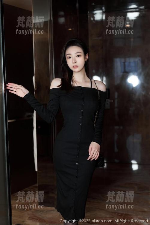 秀人网 - 最新企划：徐莉芝Booty在教室里的“意外教学”套图