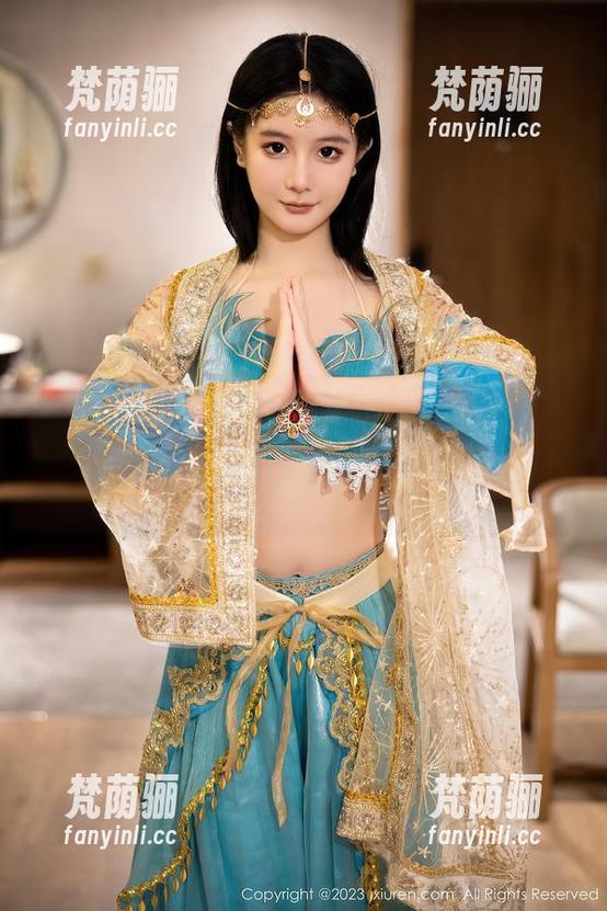 秀人网 - 最新兔女郎图集来袭！王乔恩Abby让我想起小时候的那只可爱兔子，心中默默发誓要吃拿铁！
