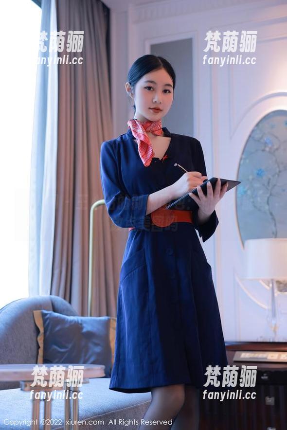 秀人网-王心怡 秀人网 - 王心怡的制服图包:你就不能再放点美图吗