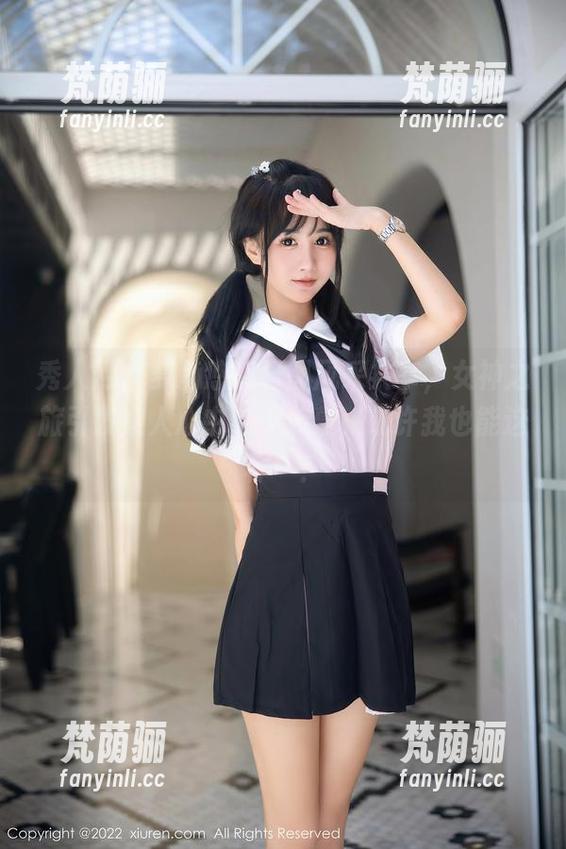 秀人网 - 萝莉悠悠酱图风采共享，女神之旅引发众人心中小小羡慕，或许我也能这样～？