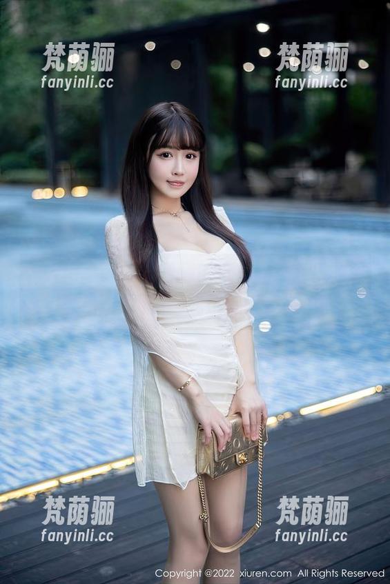 秀人网 - 这不是普通的白裙，陶喜乐的资源让人想嚷嚷“我也要来一条”！