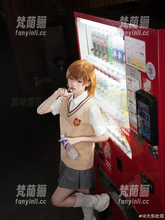 腥味猫罐踏足四方院，精选写真透着直击灵魂的真实