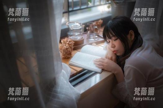 自闭颜球球 体操服下的自闭颜球球:这套图下载前请自我评估一下。