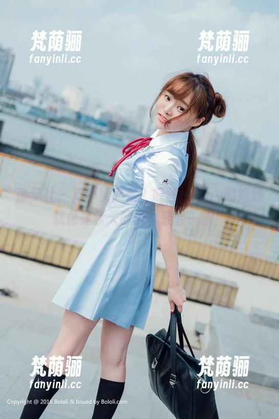 菠萝社-晓茜sunny 菠萝社 - 算不算高清?晓茜sunny的婚纱就像是秋天的风,轻轻一拂!