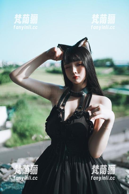 落落Raku 落落Raku的校服原图,青春不散场,资源直接拿去吧!