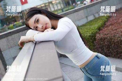 蜜桃社 - 从‘业余’到‘高清’：杏子的壁纸之旅，不看你会后悔哦！