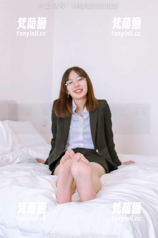 袜啵啵-果果 袜啵啵 - 果果的高跟鞋:高清图包,闪耀到刺眼的那种