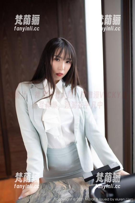 魅妍社 - 裸足没有大路：陈雅漫VICKY最新写真集，漫游在平凡中